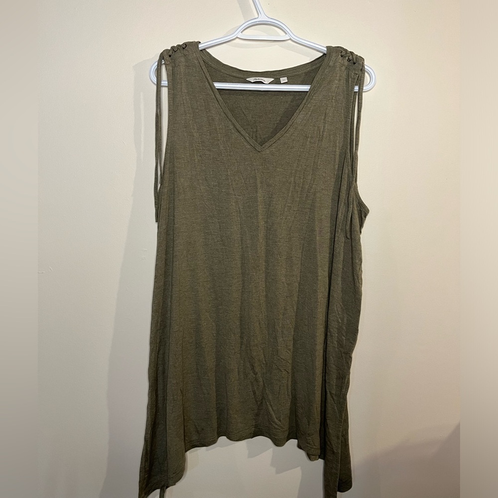 Women’s Reitmans blouse